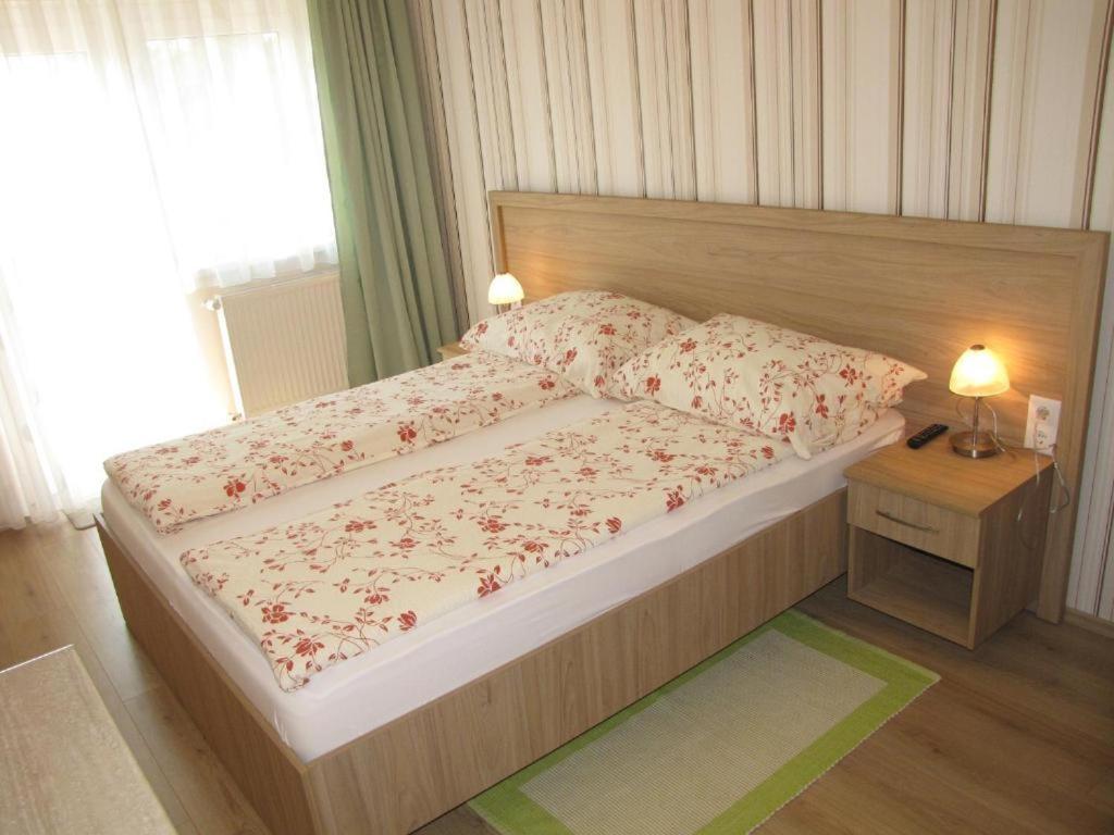 Csilla Apartment *