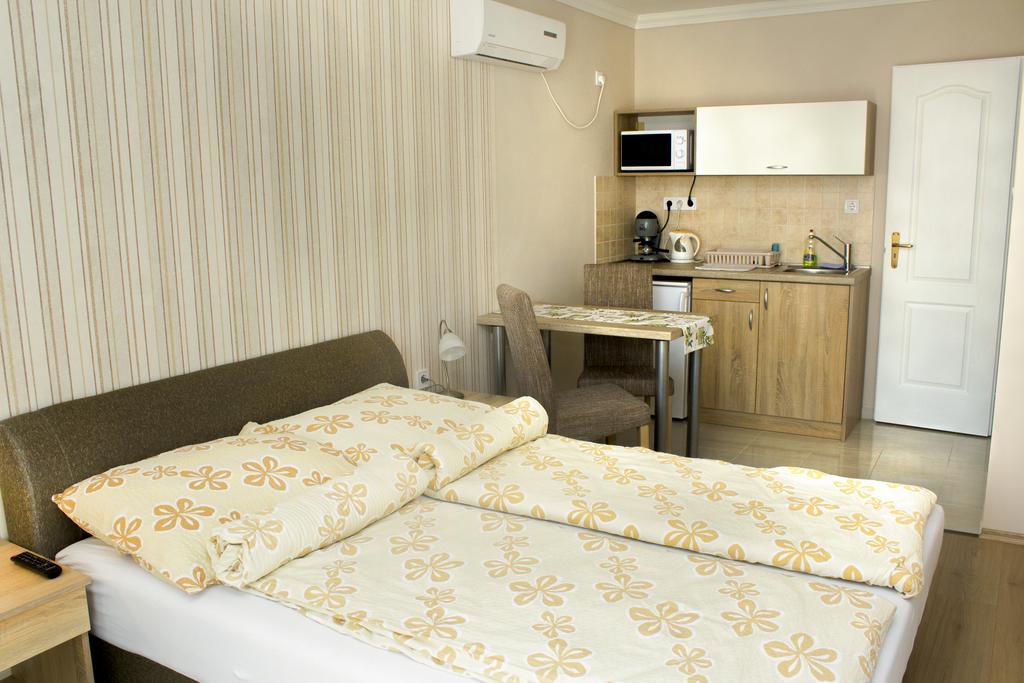 Csilla Apartment